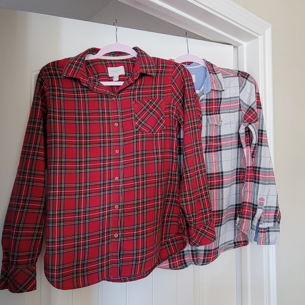 2 Beautiful womens plaid shirts - size 6